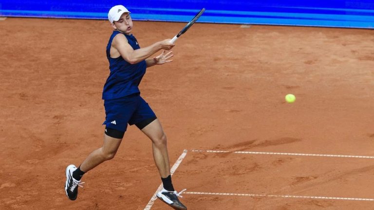Justin Engel überrascht mit Sieg am Rothenbaum – Profi-Unterstützung inklusive Justin Engel überrascht mit Sieg am Rothenbaum – Profi-Unterstützung inklusive